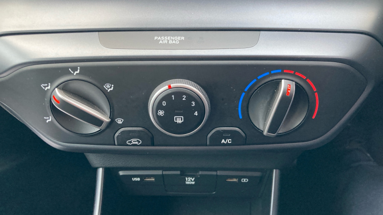 Hyundai BAYON 1.0 TGDi 48V MHEV SE Connect 5dr Petrol Hatchback